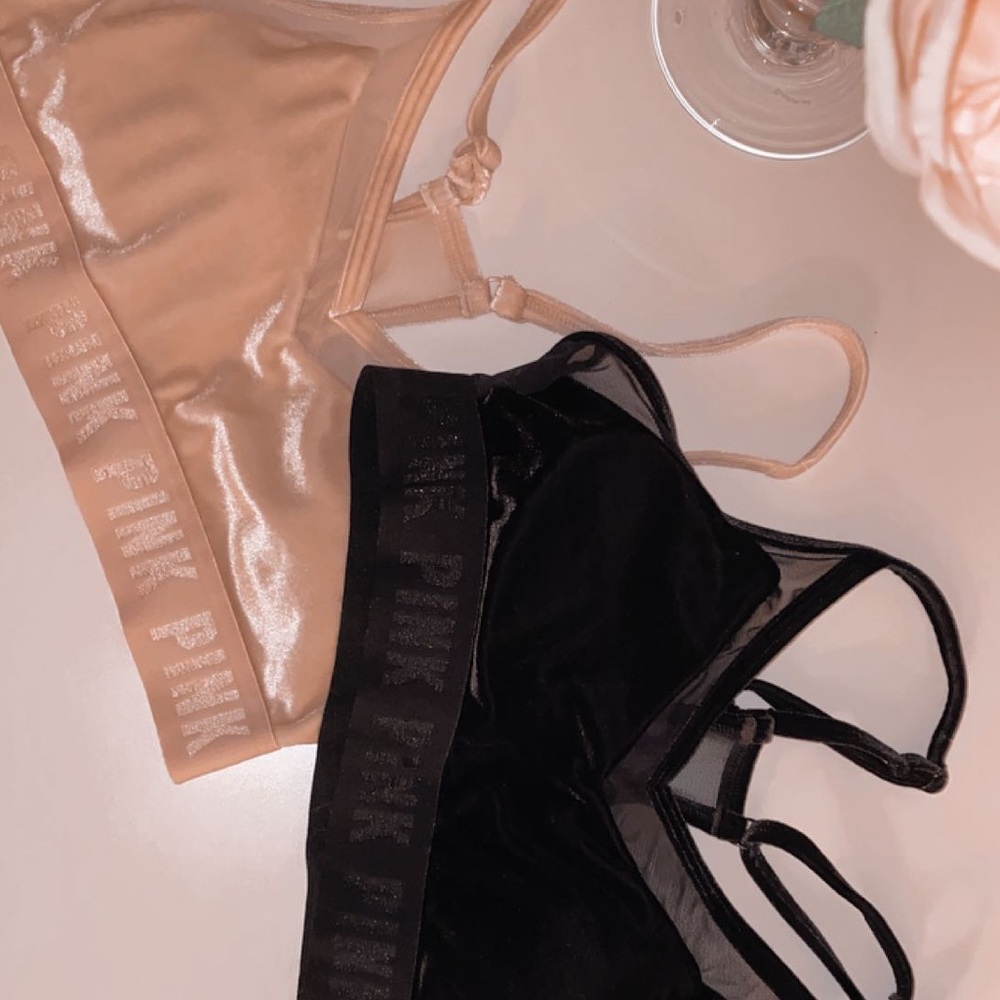 sports bra